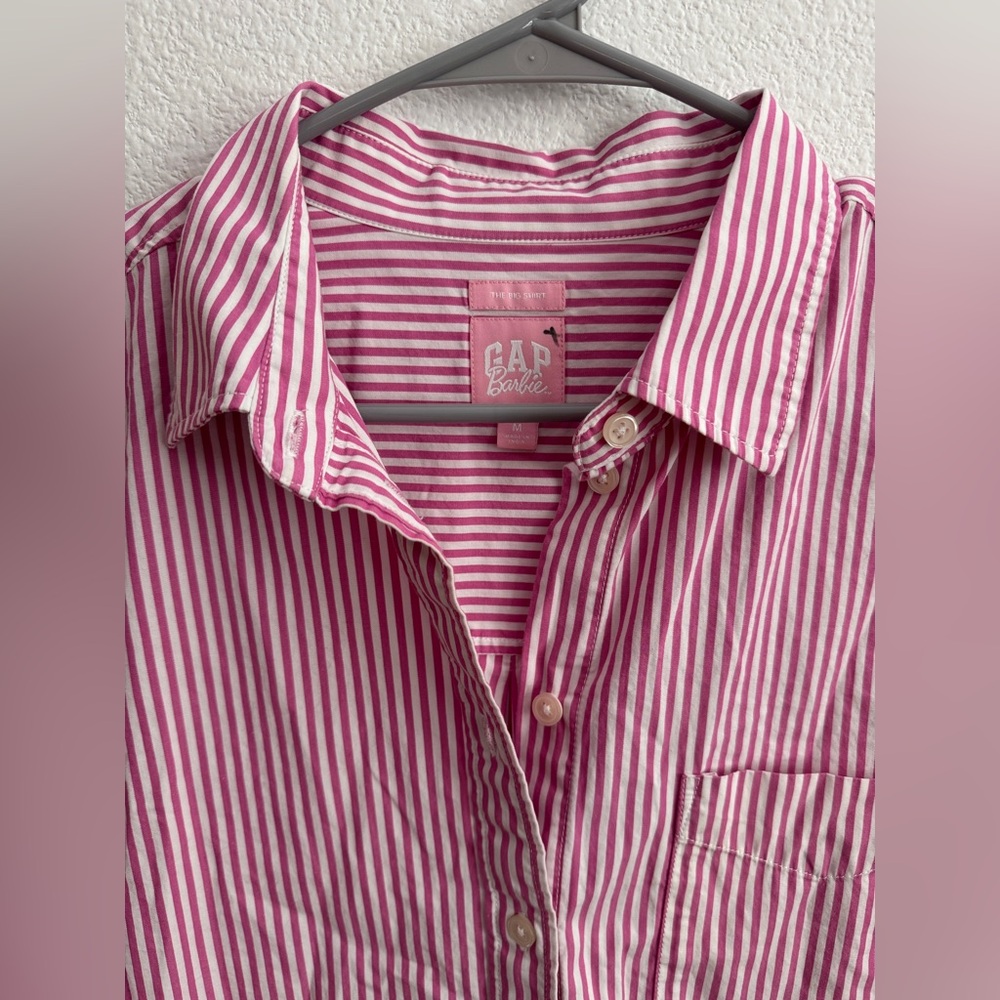 Gap Oversized Special Edition Button Up *Barbie - image 3